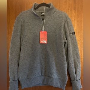 NWT North Face Quarter Zip Fleece